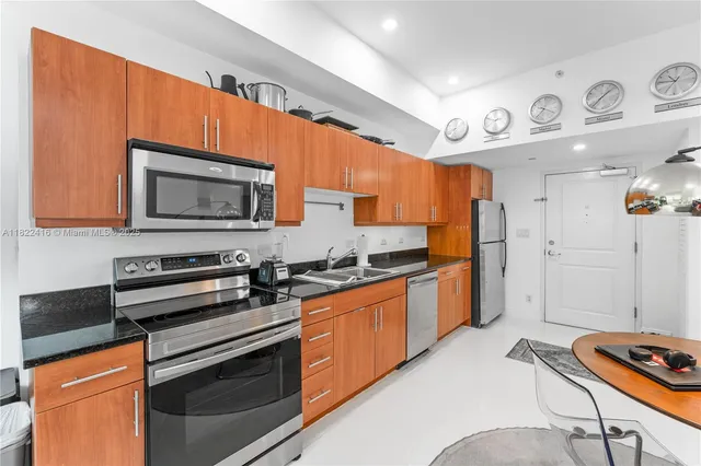 $261,900 | 111 East Flagler Street, Unit 603, Miami, FL 33131