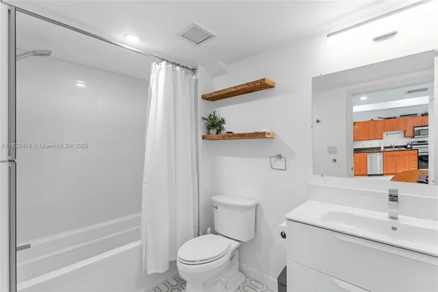 $261,900 | 111 East Flagler Street, Unit 603, Miami, FL 33131