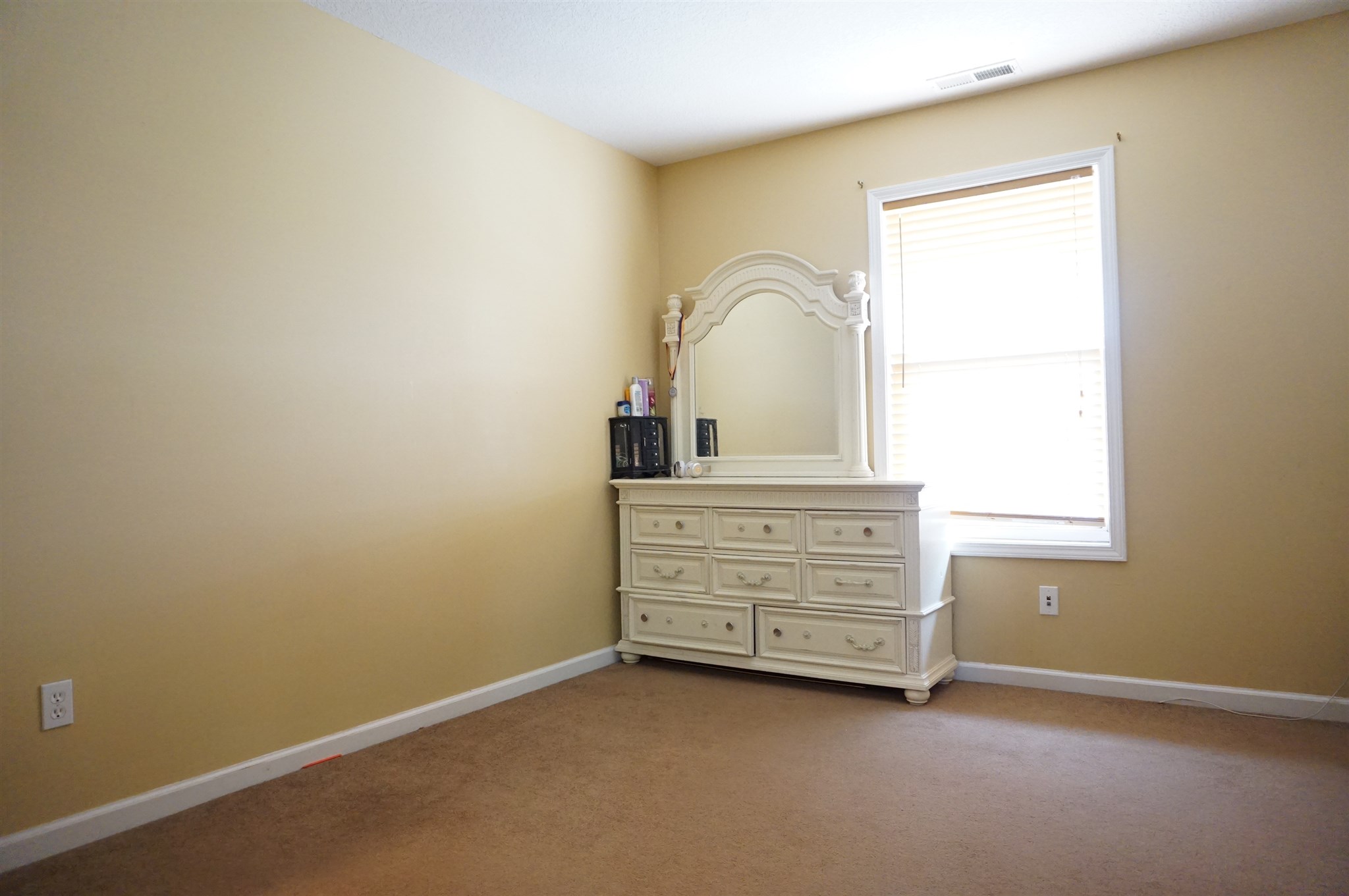 126 Riley Place Fort Wayne, IN 46825 - Photo 15 of 19 Gallery Image 15