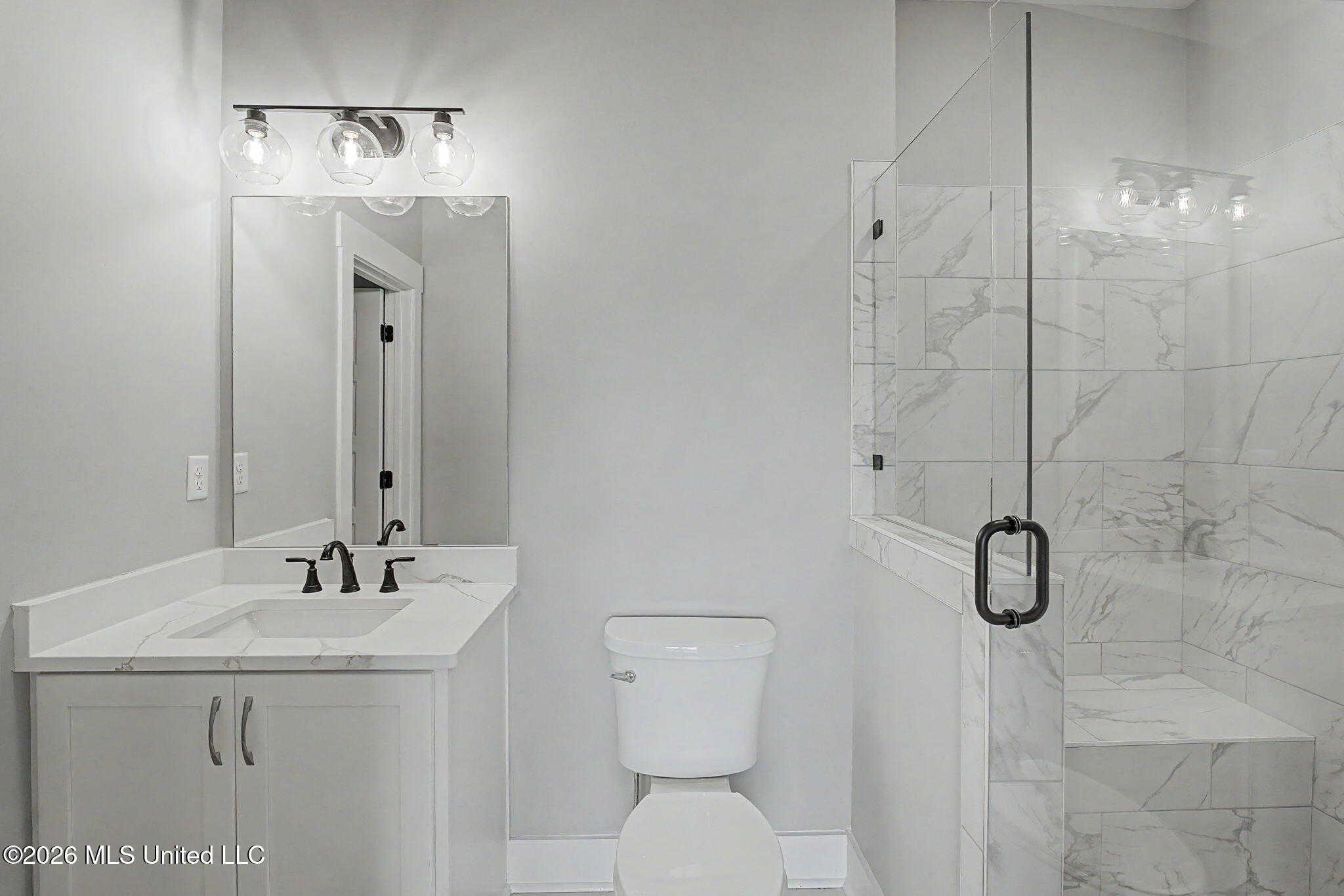 2401 Lauren Way Hernando, MS 38632 - Photo 20 of 34 Bathroom 2- Private Bath for Bedroom 2