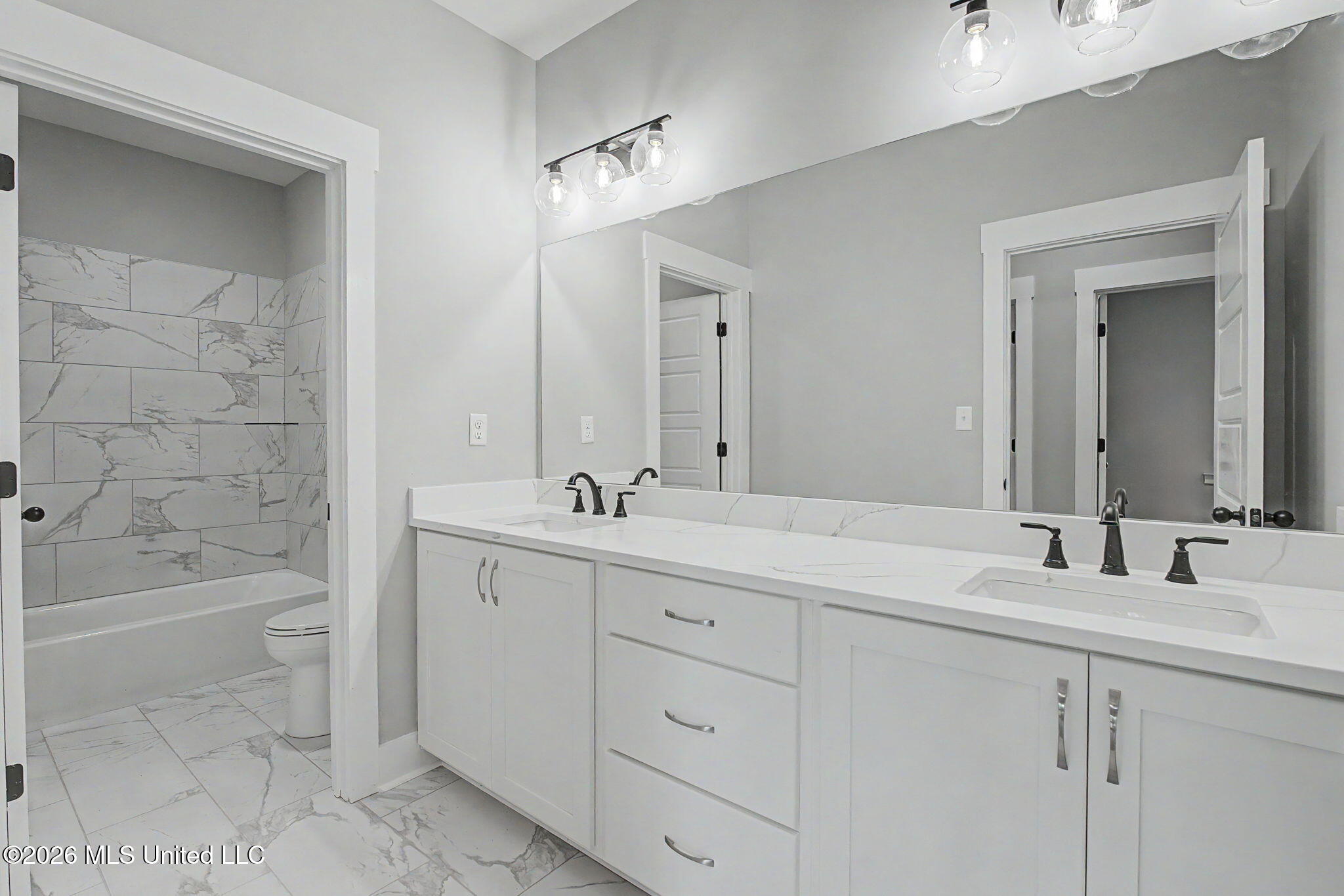 2401 Lauren Way Hernando, MS 38632 - Photo 23 of 34 Bathroom 3-Downstairs