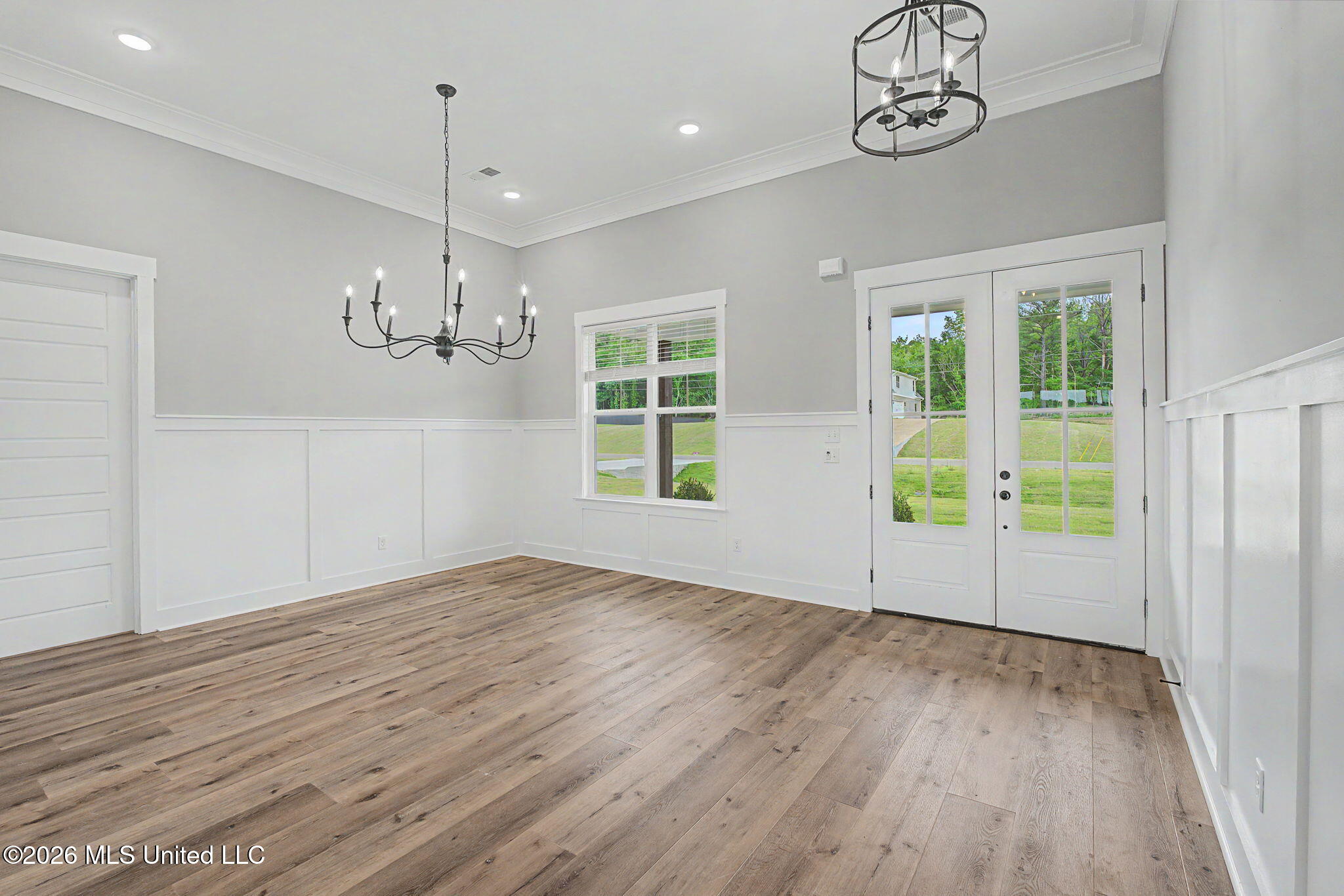 2401 Lauren Way Hernando, MS 38632 - Photo 6 of 34 Dining and Entry