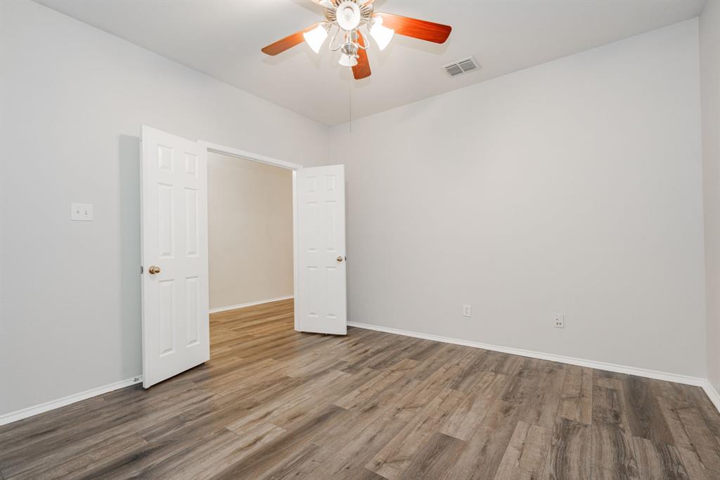 10321 Augusta Lane Rowlett, TX 75089 - Photo 4 of 33