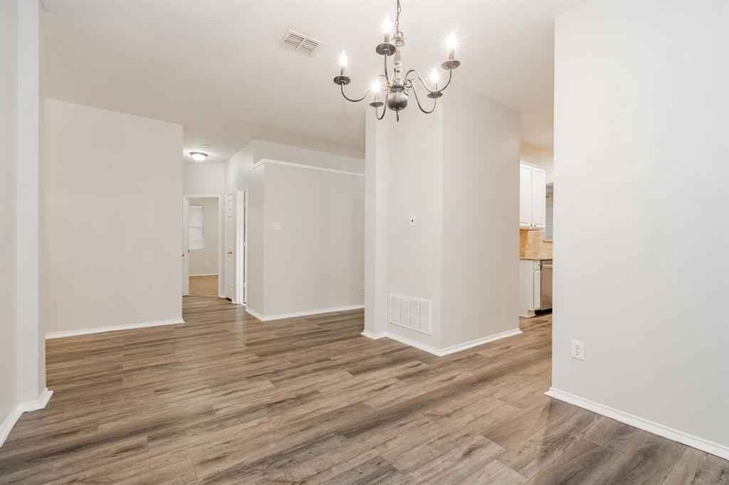 10321 Augusta Lane Rowlett, TX 75089 - Photo 7 of 33