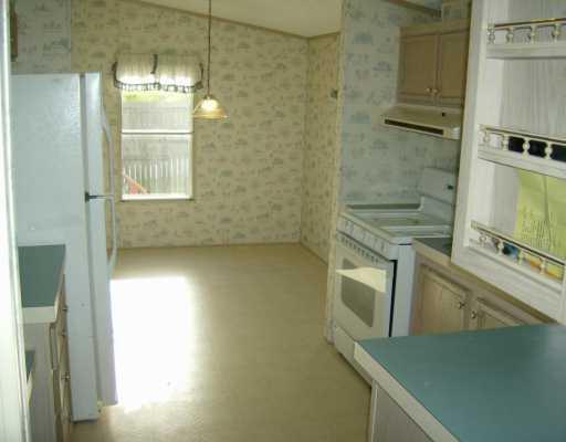 1488 Evelyn Road Baldwin, PA 15227 - Photo 2 of 8 Kitchen.