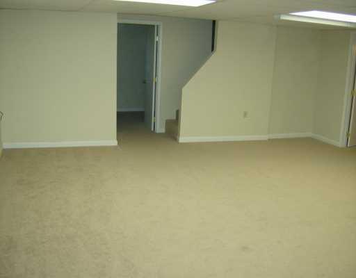 1488 Evelyn Road Baldwin, PA 15227 - Photo 6 of 8 Den/Family/Great Room.