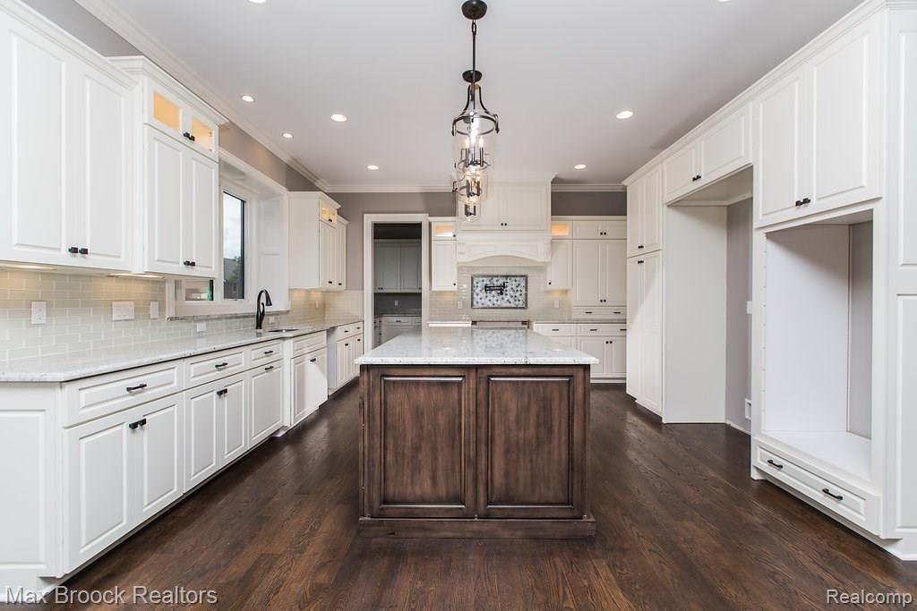 3632 Strathcona Drive Rochester Hills, MI 48309 - Photo 10 of 56