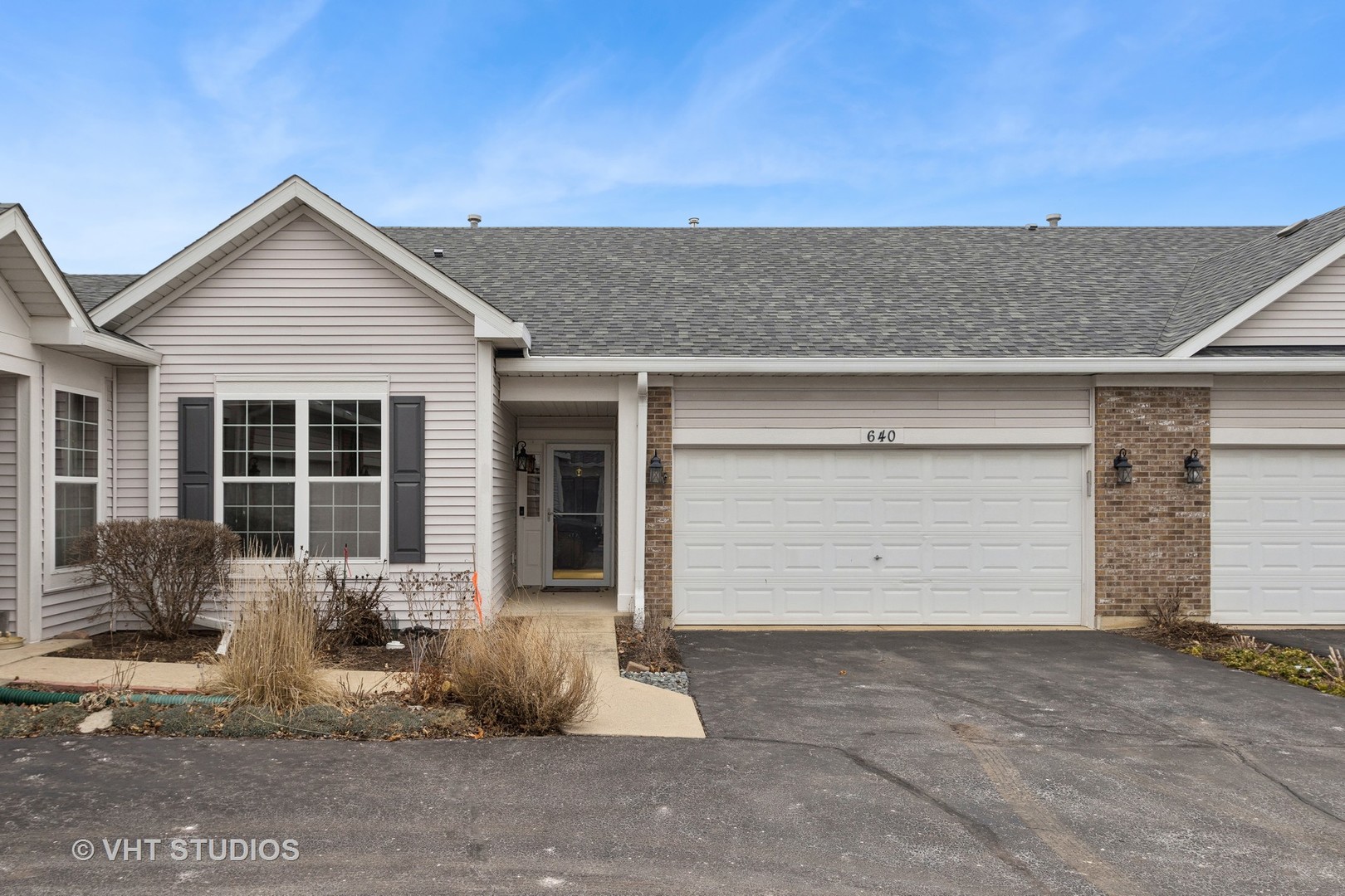 640 Empire Way Romeoville, IL 60446 - Photo 1 of 30 Gallery Image 1