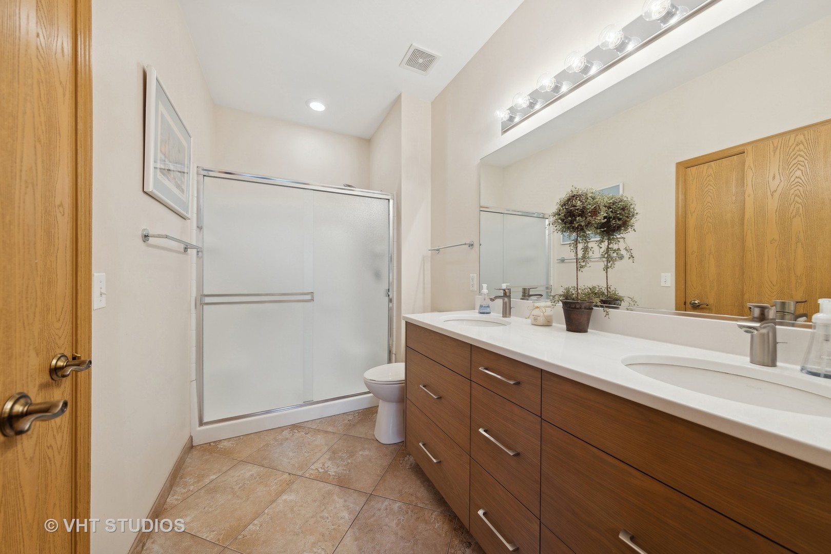 640 Empire Way Romeoville, IL 60446 - Photo 12 of 30 Gallery Image 12
