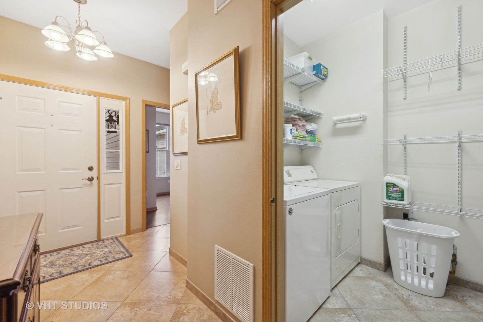 640 Empire Way Romeoville, IL 60446 - Photo 15 of 30 Gallery Image 15
