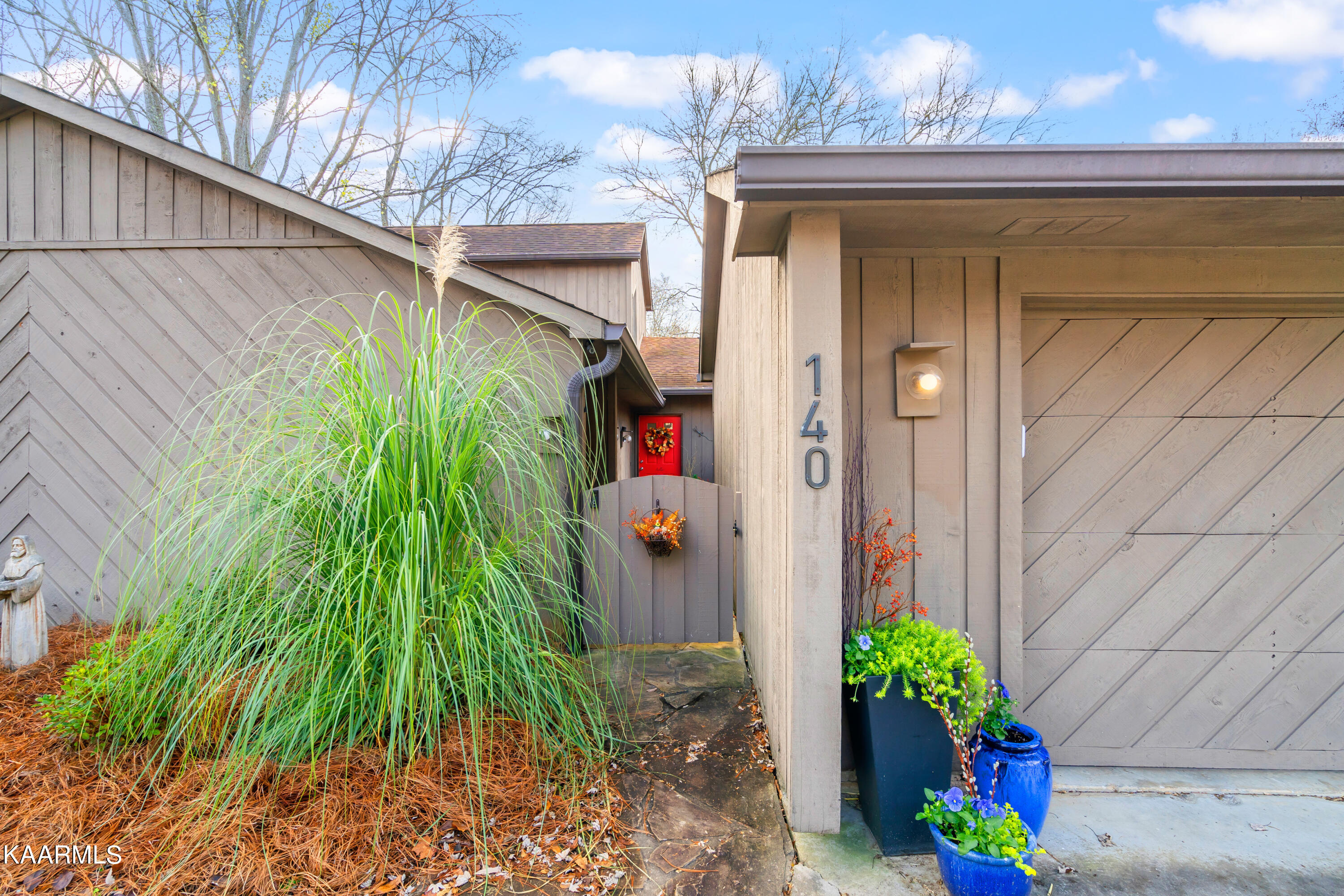 140 Grandcove Lane Oak Ridge, TN 37830 - Photo 2 of 36 140 Grandcove Lane-5