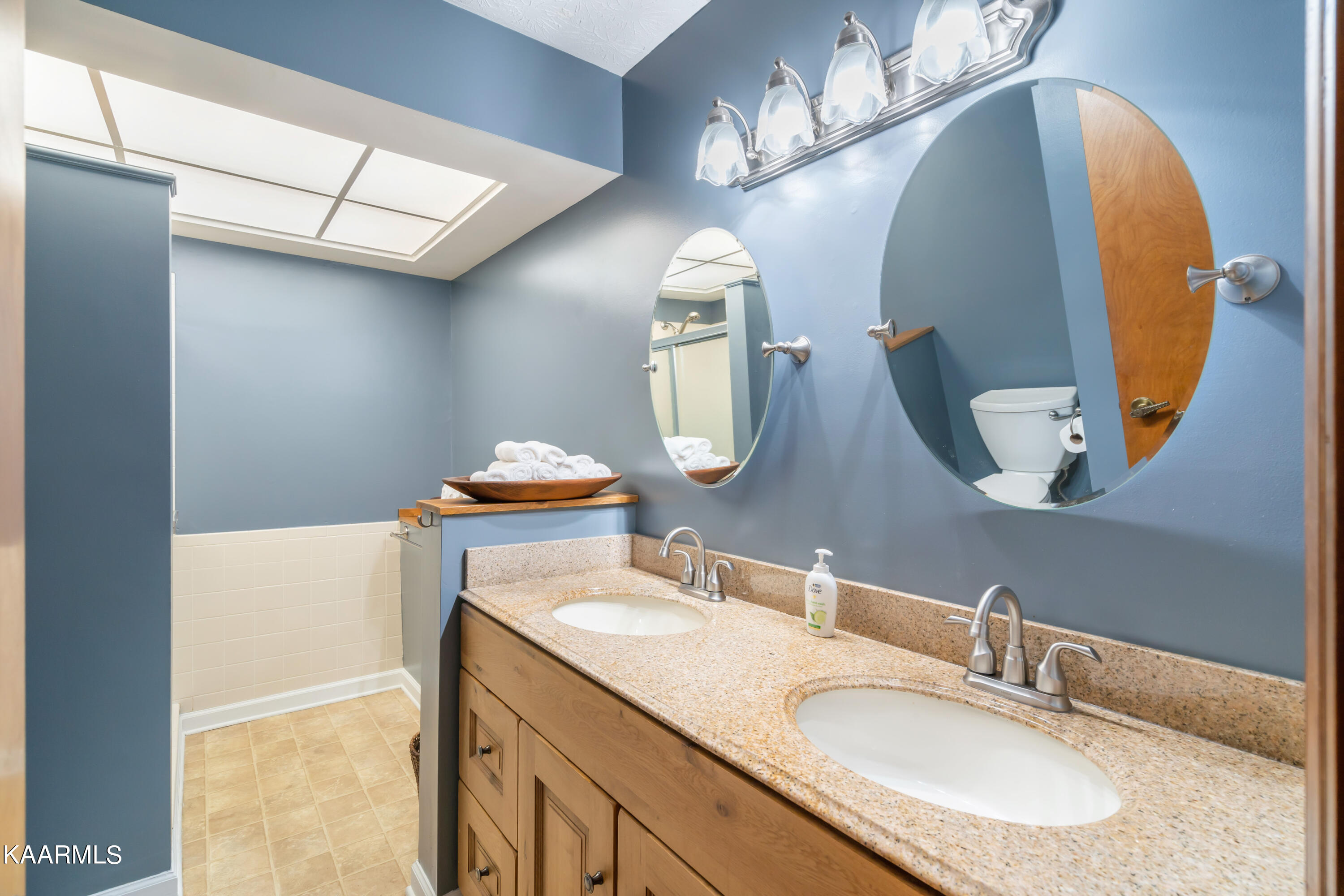 140 Grandcove Lane Oak Ridge, TN 37830 - Photo 23 of 36 140 Grandcove Lane-26