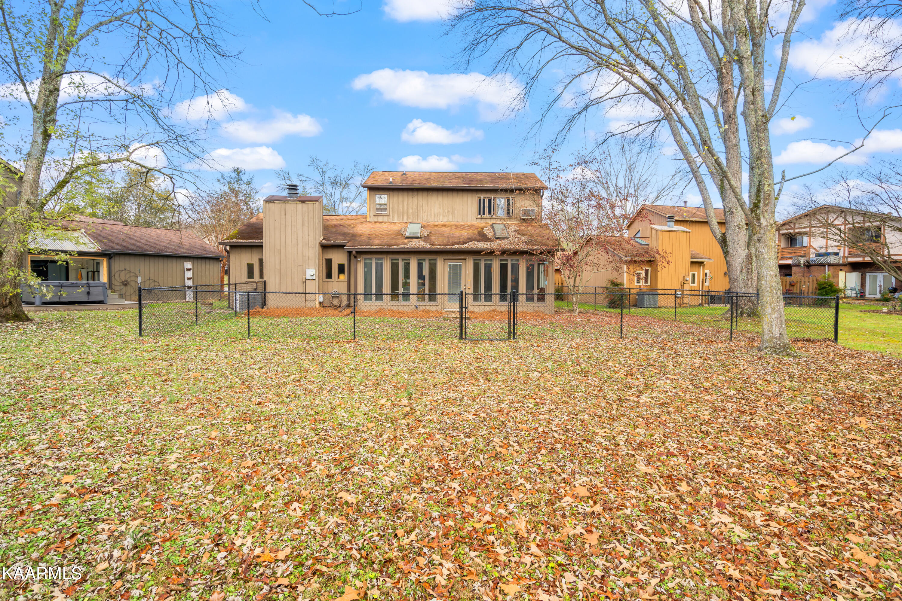 140 Grandcove Lane Oak Ridge, TN 37830 - Photo 35 of 36 140 Grandcove Lane-36