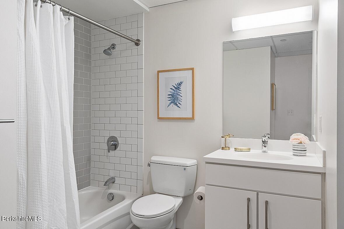 160 Water Street, Unit 23 Williamstown, MA 01267 - Photo 34 of 57 22726_0045_MLS