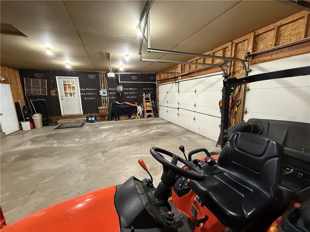 558 Clay Furnace Road Sharpsville, PA 16150 - Photo 18 of 49 a view of a room with gym equipment