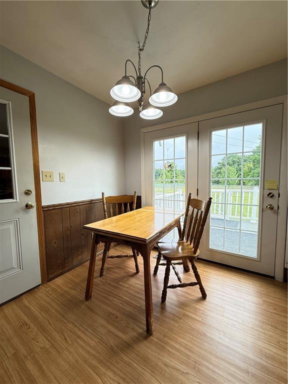 558 Clay Furnace Road Sharpsville, PA 16150 - Photo 23 of 49 a view of a dining room with furniture window and wooden floor