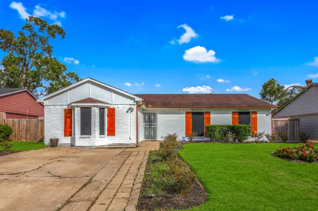 $1,700 | 14527 Dartwood Drive, Houston, TX 77049