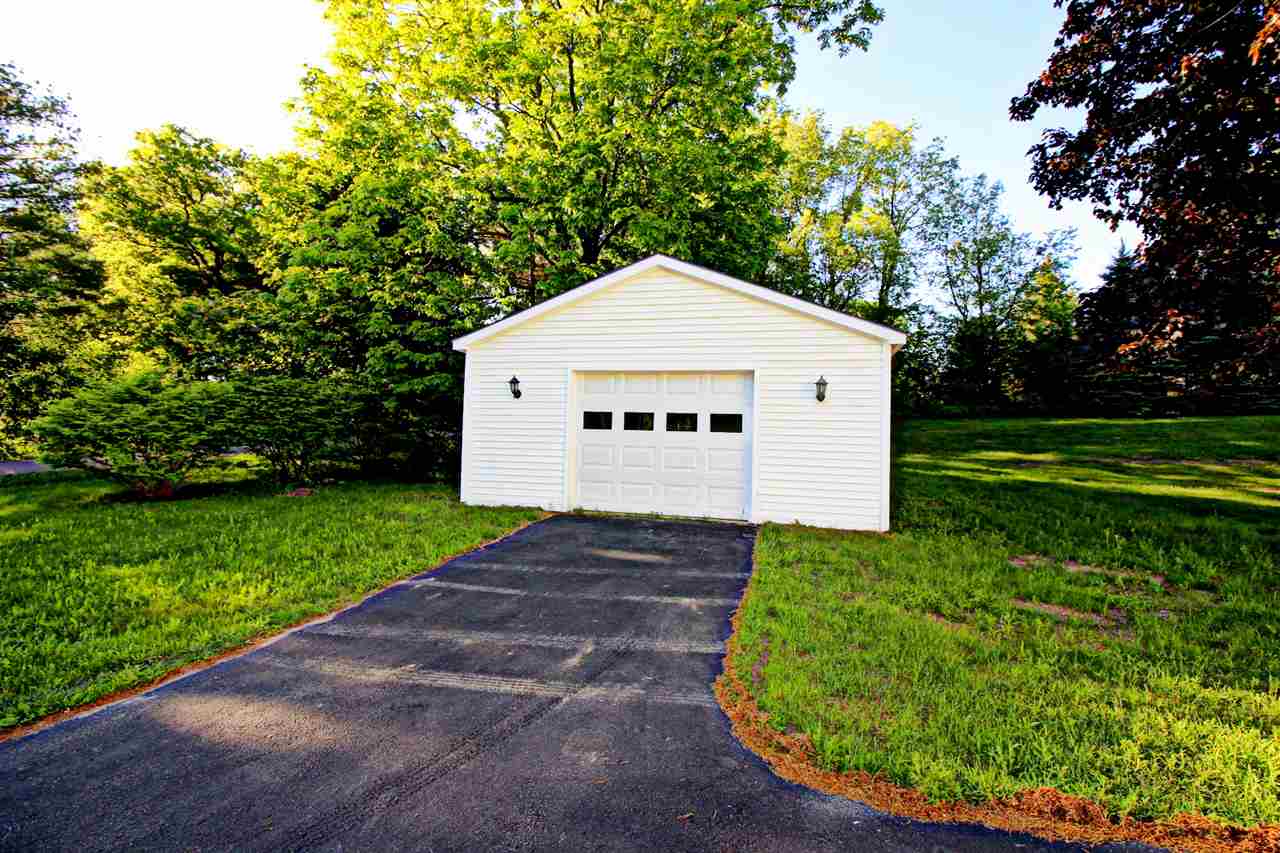 18 Puddingstone Road Pownal, VT 05261 - Photo 4 of 40