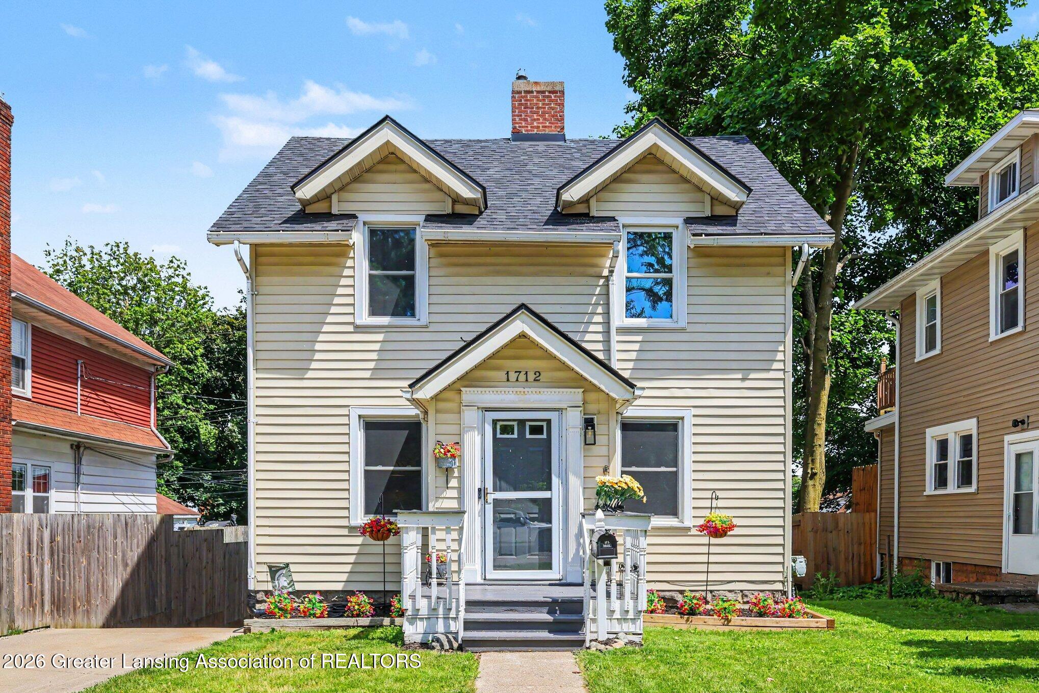 1712 Osborn Road Lansing, MI 48915 - Photo 3 of 34 003_file_3417