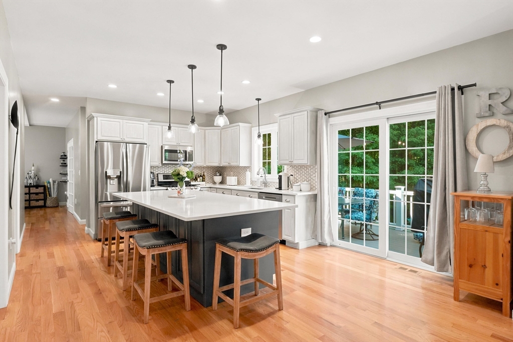 113 Thurlow Street Georgetown, MA 01833 - Photo 3 of 42