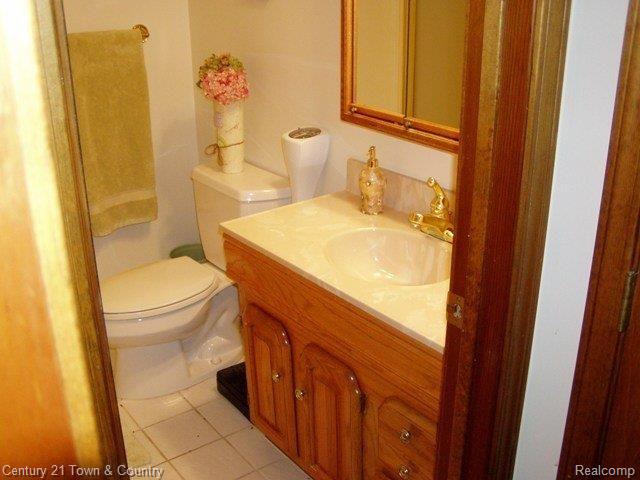 545 Golf Road Lapeer, MI 48446 - Photo 19 of 25 P1010362.JPG