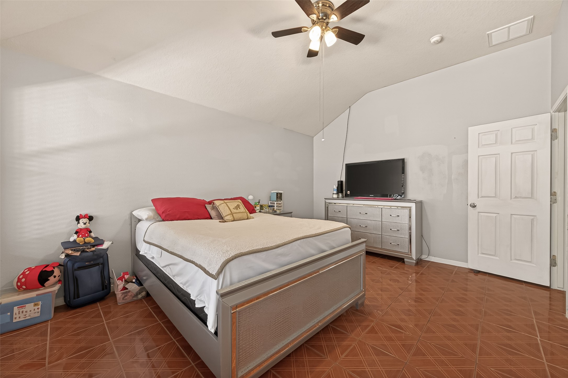 19322 Dawn Canyon Road Houston, TX 77084 - Photo 26 of 37 Primary room.