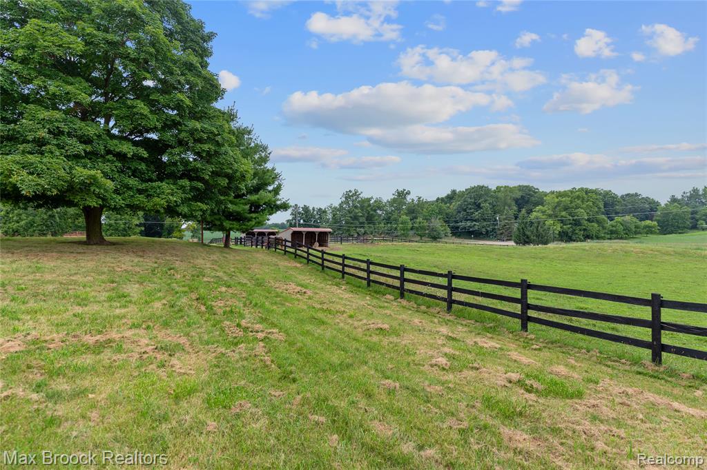 4536 Crandall Road Howell, MI 48855 - Photo 40 of 88