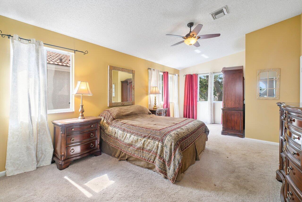 10380 Sunstream Lane Boca Raton, FL 33428 - Photo 19 of 41 v