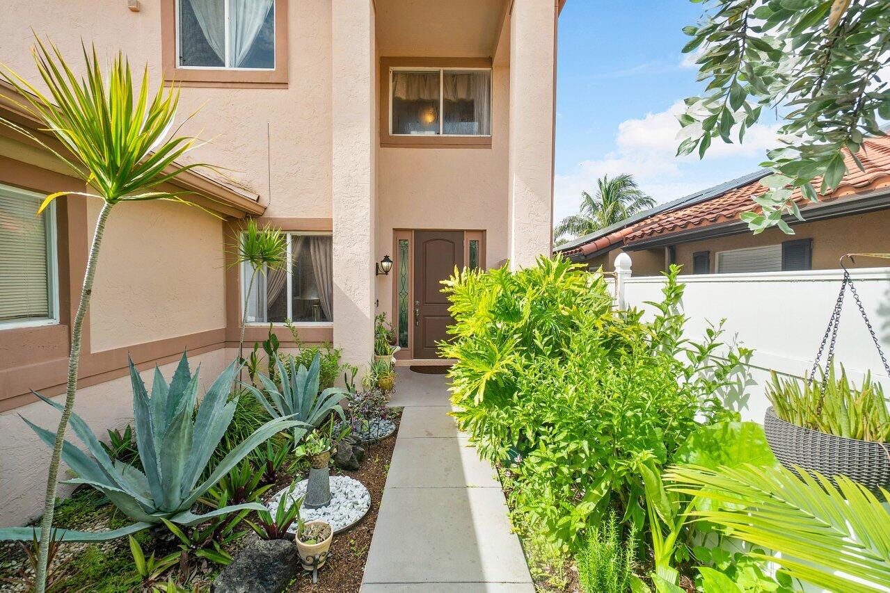 10380 Sunstream Lane Boca Raton, FL 33428 - Photo 2 of 41 432