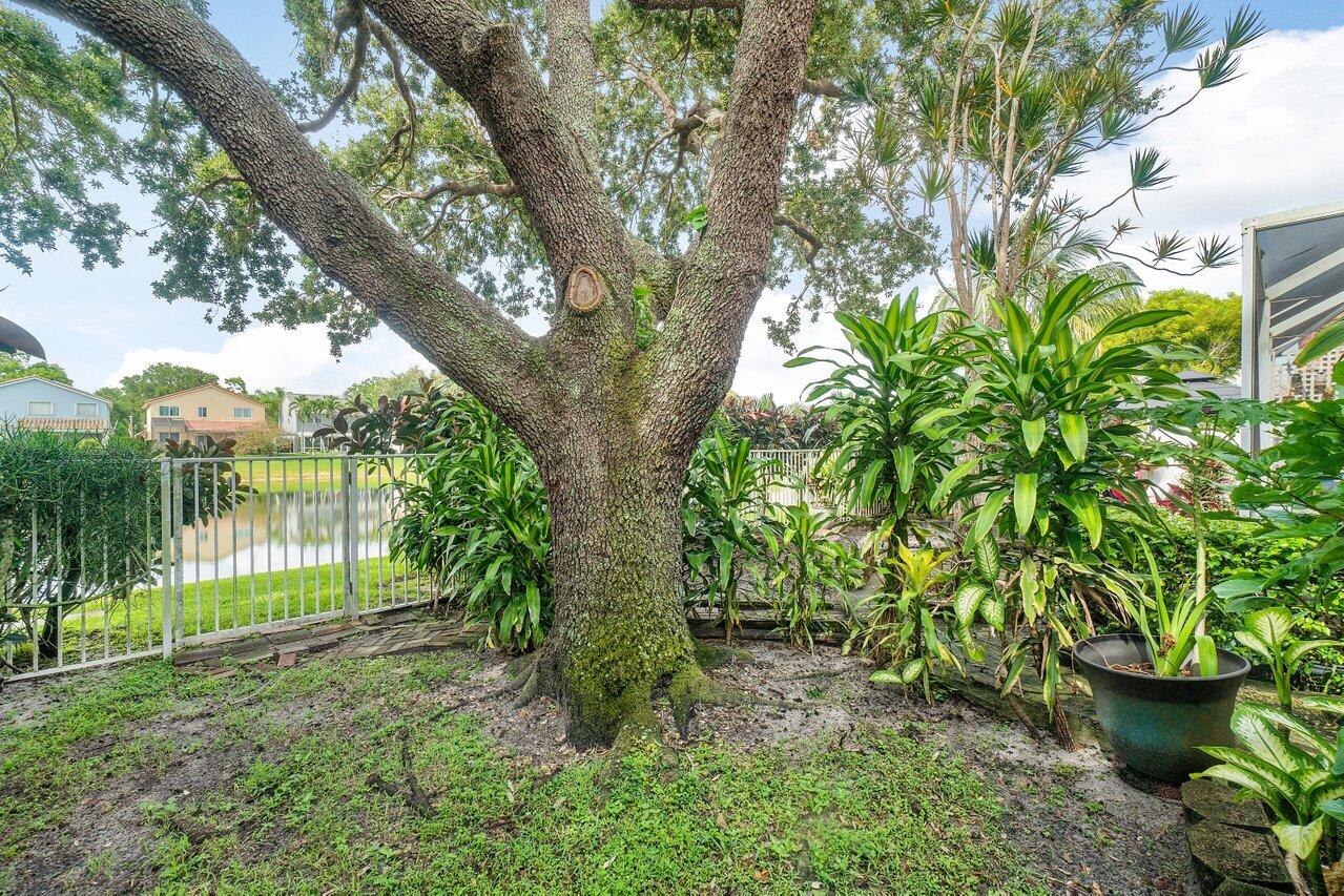 10380 Sunstream Lane Boca Raton, FL 33428 - Photo 34 of 41 lkhhgjgfdhgfg