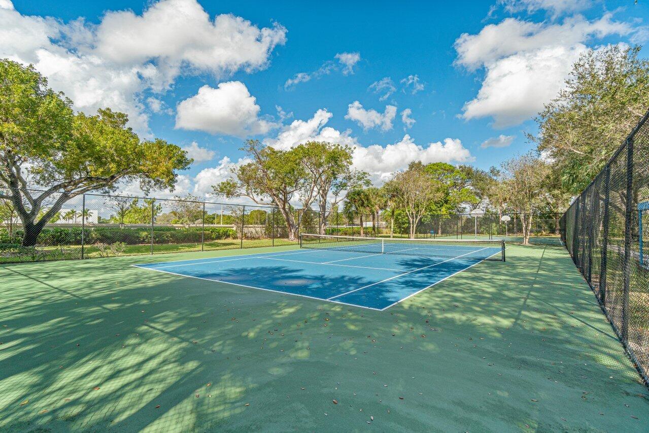 10380 Sunstream Lane Boca Raton, FL 33428 - Photo 39 of 41 56
