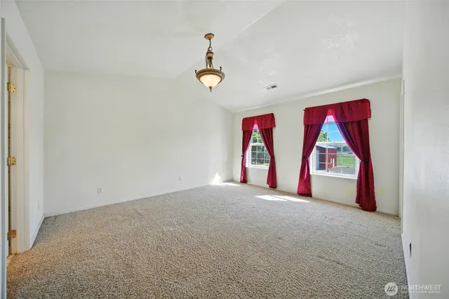 $580,000 | 49 Sierra Lane, Touchet, WA 99360