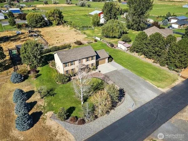 $560,000 | 49 Sierra Lane, Touchet, WA 99360