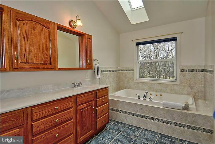 14927 Harrisville Road Mount Airy, MD 21771 - Photo 18 of 30 Bedroom (Master)