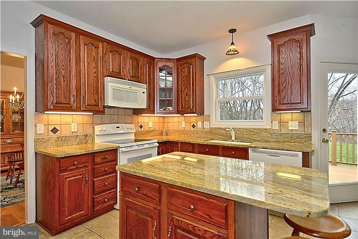 14927 Harrisville Road Mount Airy, MD 21771 - Photo 3 of 30 Kitchen