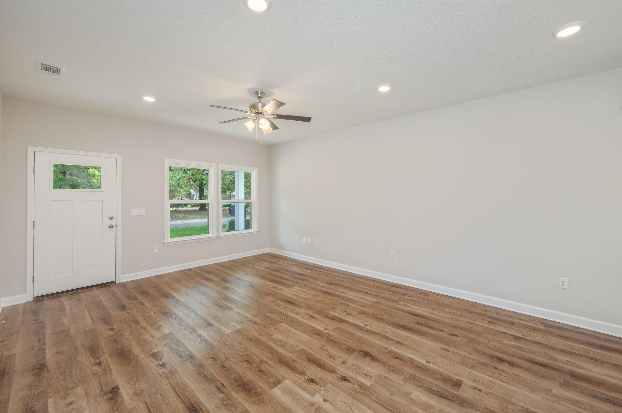 404 Four Mile Road Freeport, FL 32439 - Photo 8 of 36 8-web-or-mls-404-four-mile-rd