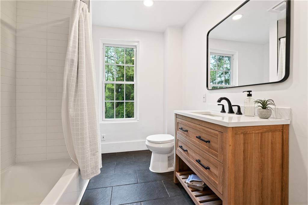420 Wendel Road Irwin, PA 15642 - Photo 26 of 41 Upper Floor Main Bath,All new !!