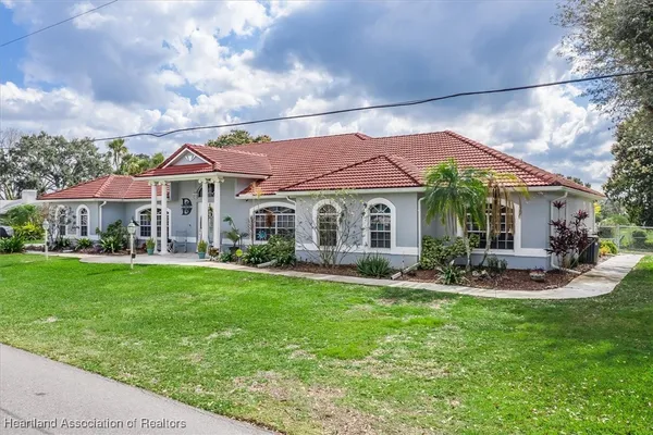 $759,900 | 349 Anderson Street Northeast, Lake Placid, FL 33852