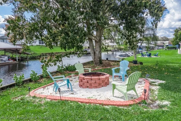 $759,900 | 349 Anderson Street Northeast, Lake Placid, FL 33852