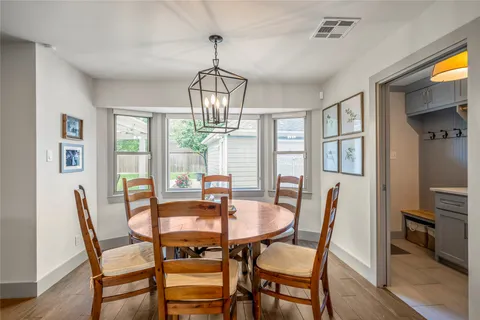 $535,000 | 1911 Stebbins Drive, Houston, TX 77043