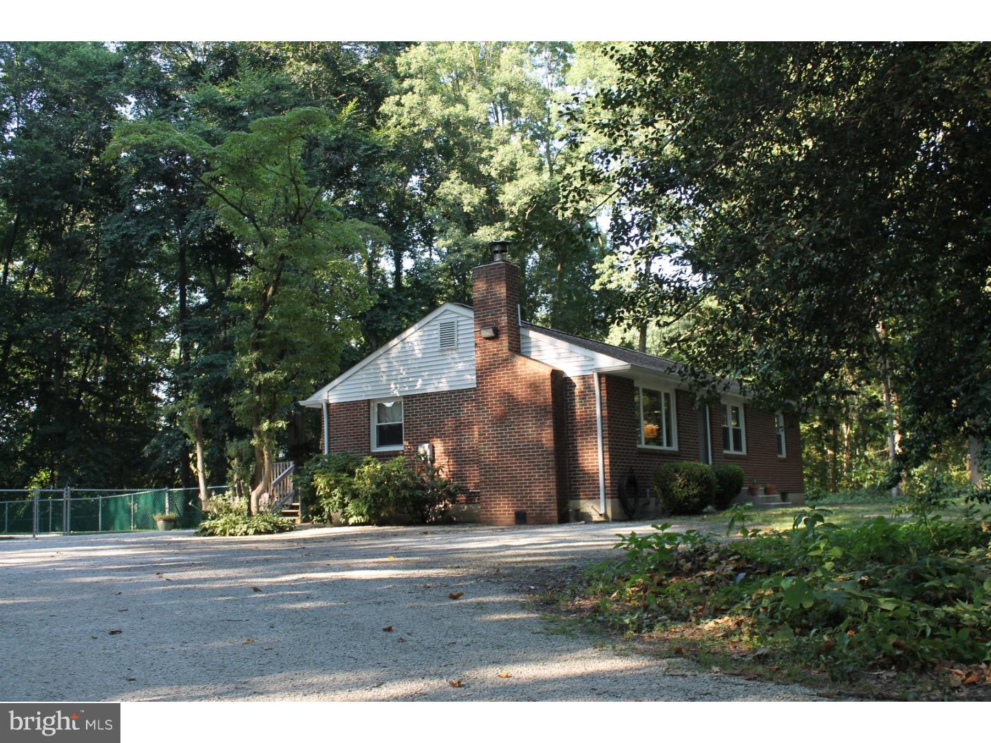 137 Glassboro Road Monroeville, NJ 08343 - Photo 2 of 25