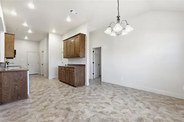 $2,500 | 413 Lighthouse Court, Joshua, TX 76058