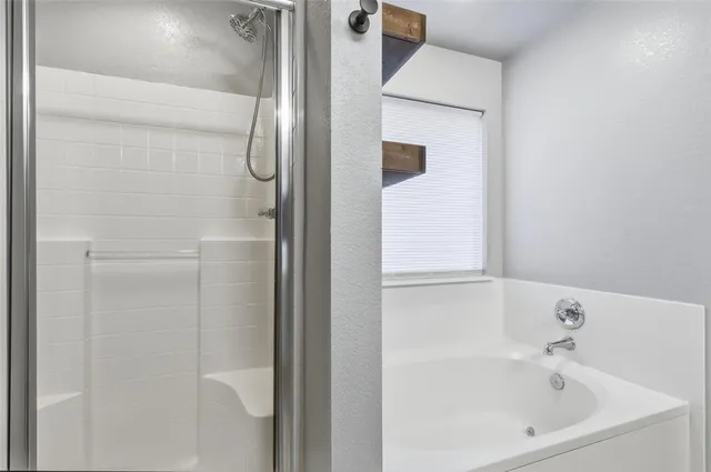 $2,500 | 413 Lighthouse Court, Joshua, TX 76058