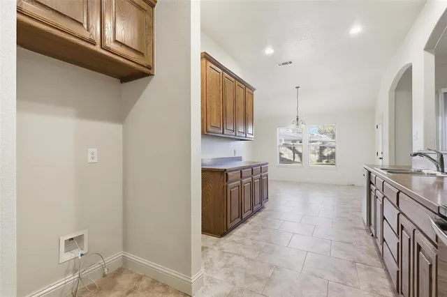 $2,500 | 413 Lighthouse Court, Joshua, TX 76058