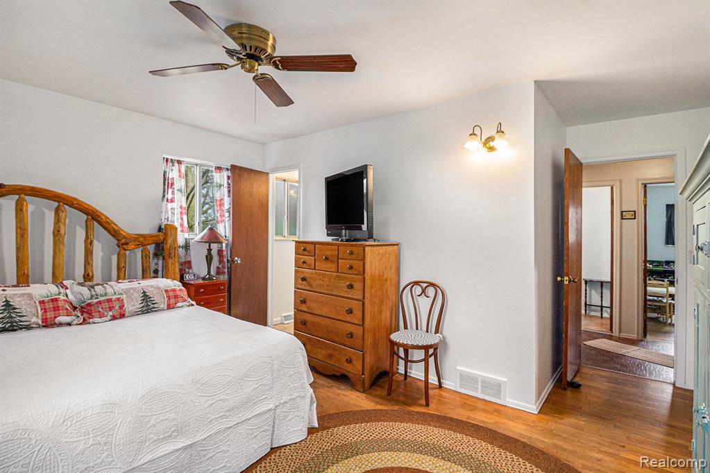 6181 Lobdell Road Linden, MI 48451 - Photo 17 of 40 Gallery Image 17