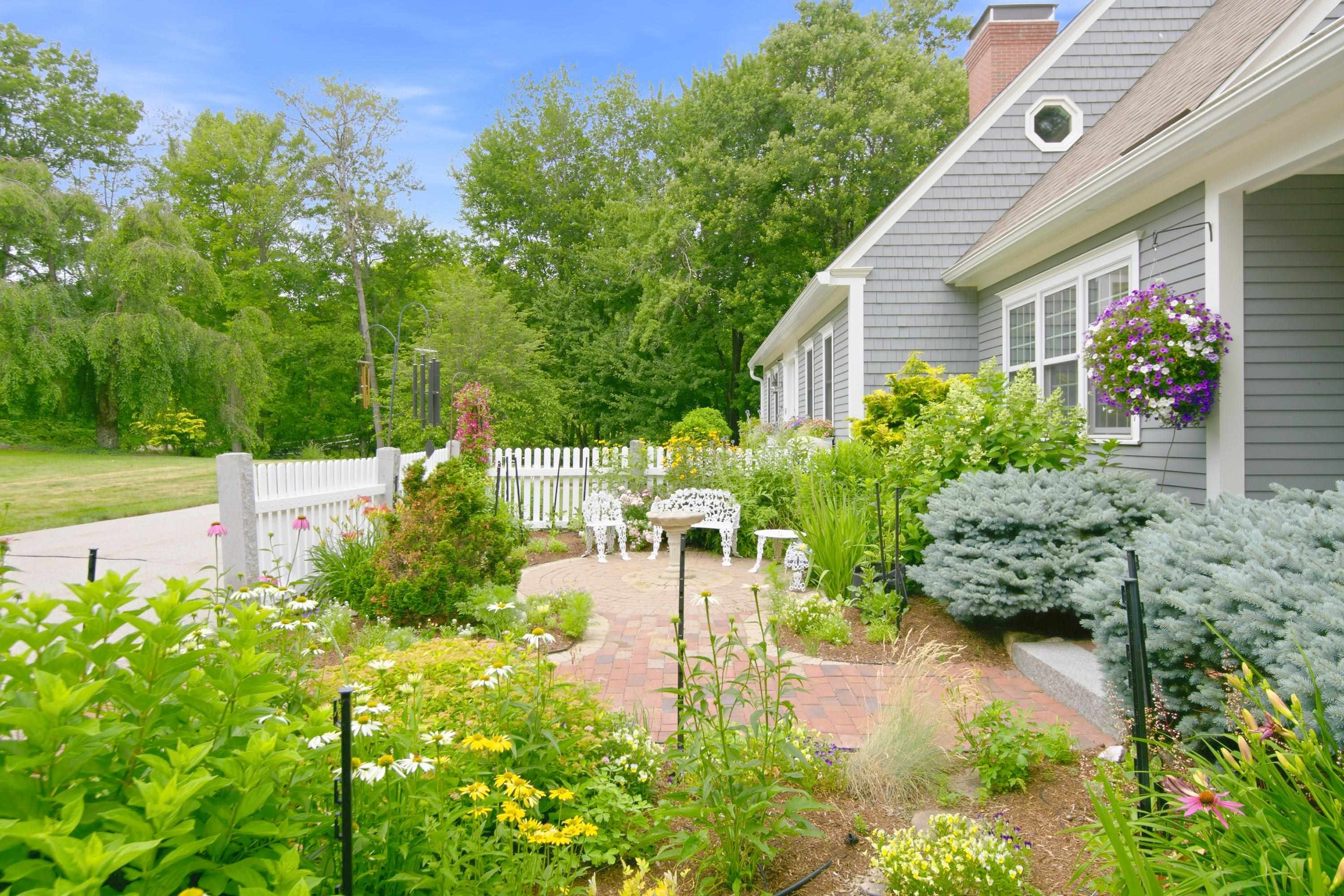 428 Clark Hill Road New Boston, NH 03070 - Photo 14 of 34