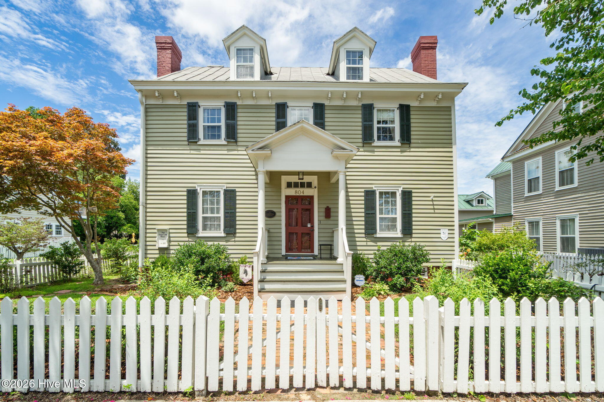 804 Pollock Street New Bern, NC 28562 - Photo 1 of 50 The Ann Green House