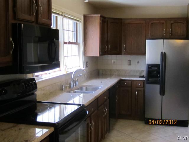 335 Brodt Road Bangor, PA 18013 - Photo 5 of 16 Gallery Image 5