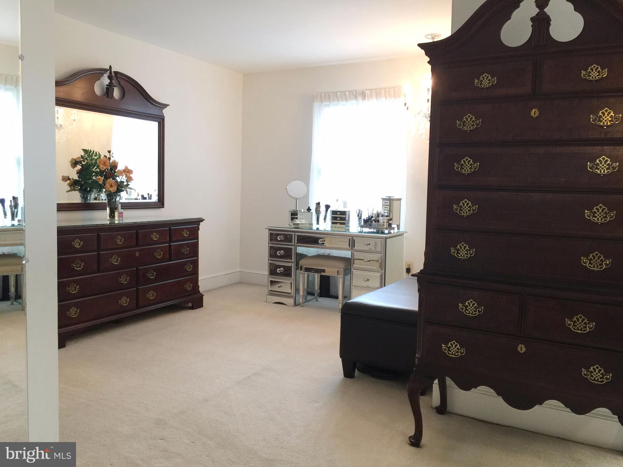 6224 Medora Road Linthicum, MD 21090 - Photo 14 of 29 a view of workspace with furniture and cabinet