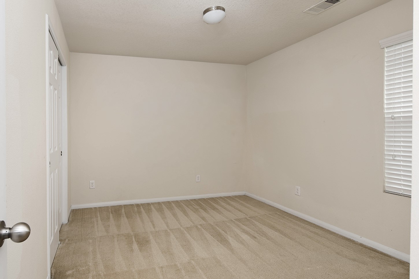 9960 Hyacinth Way Conroe, TX 77385 - Photo 12 of 20